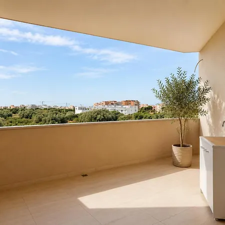 Coco House Monopoli